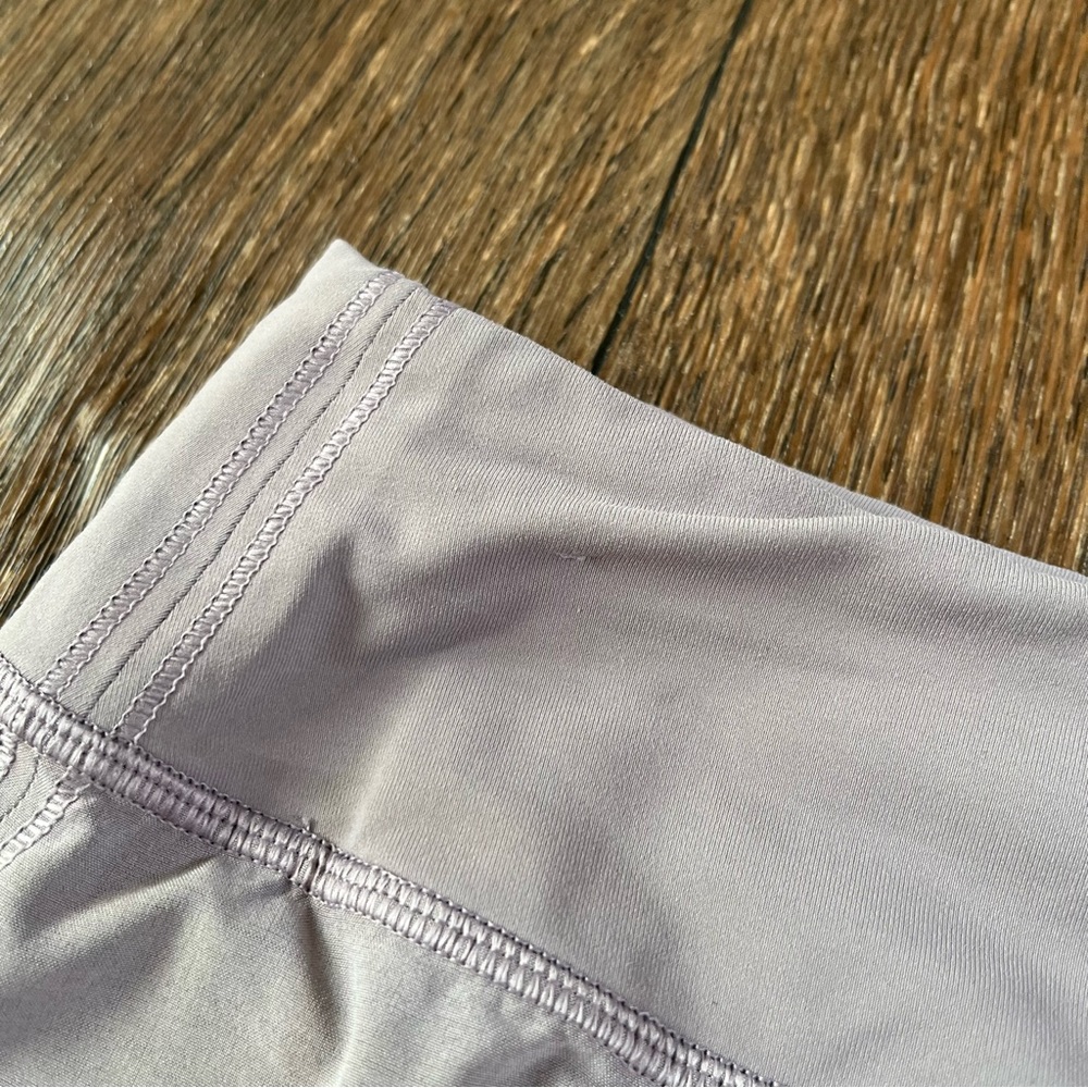 Lululemon Athletica lavender purple lace rival skirt skort with short 10 FLAW - Picture 14 of 15